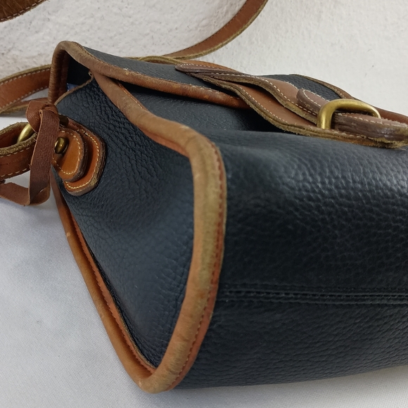 Dooney & Bourke Vintage All Weather Leather Essex Black Tan Crossbody Bag - Picture 8 of 14
